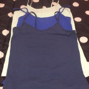Bundle of forever 21 tanks